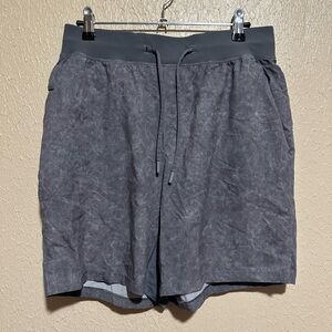 Lululemon T.H.E Short 7” Linerless -‎ Medium - Gravel Dust Asphalt Grey